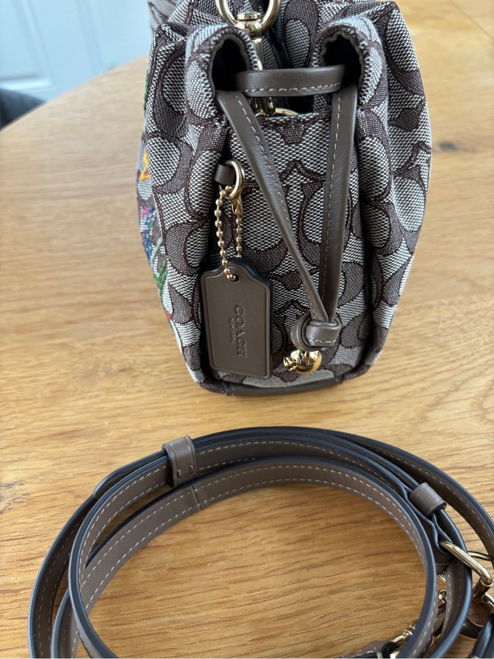 Coach Faye Shoulder Bag In Signature Jacquard With Floral Embroidery NWT! - Picture 3 of 7